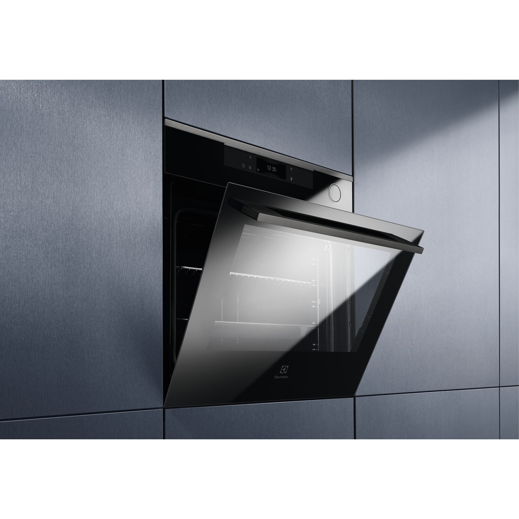 Electrolux 700 PRO SteamCrisp KOCBP39H - Trouba vestavná s parní funkcí