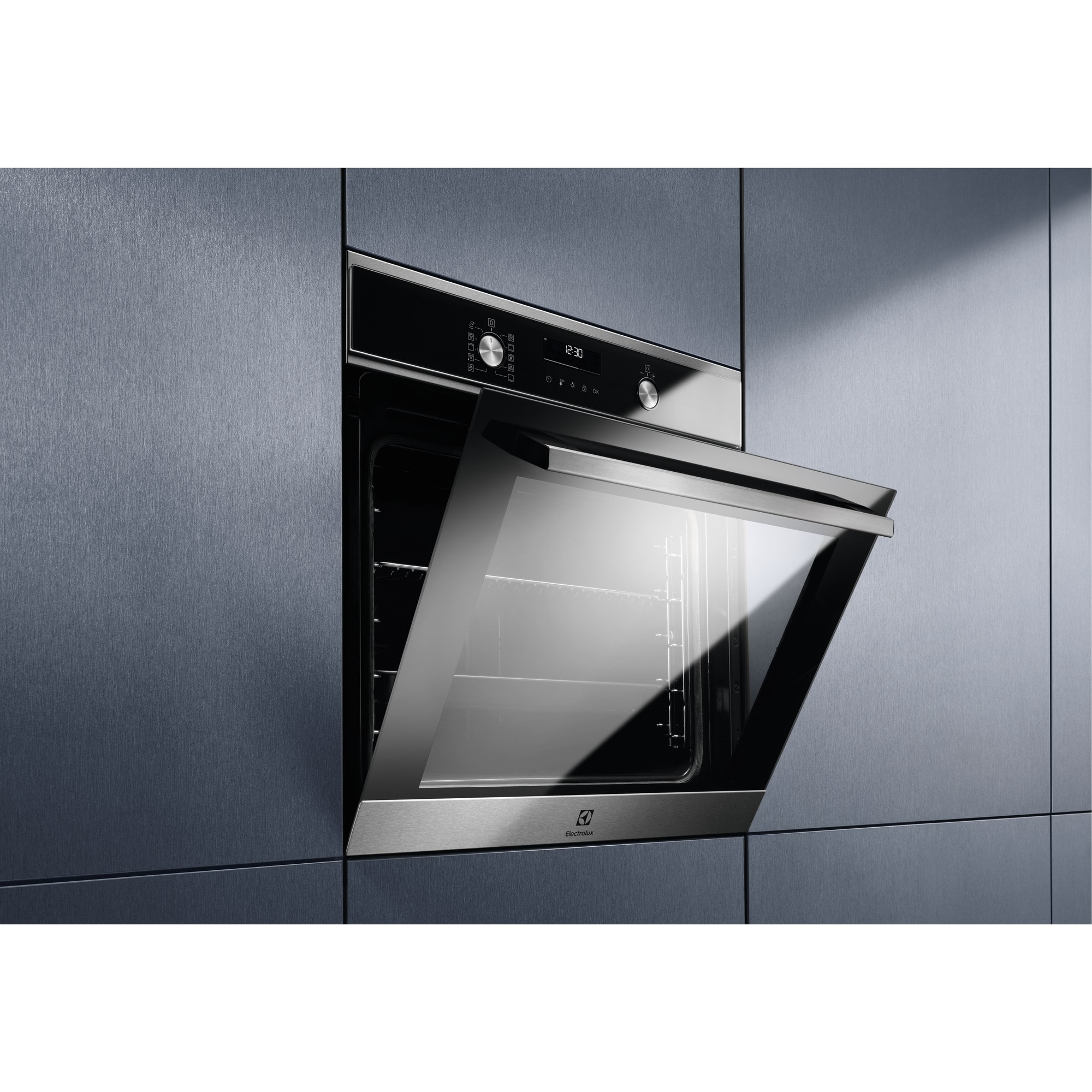 Electrolux 600 PRO SteamBake EOD6P77WX - Trouba vestavná s parní funkcí