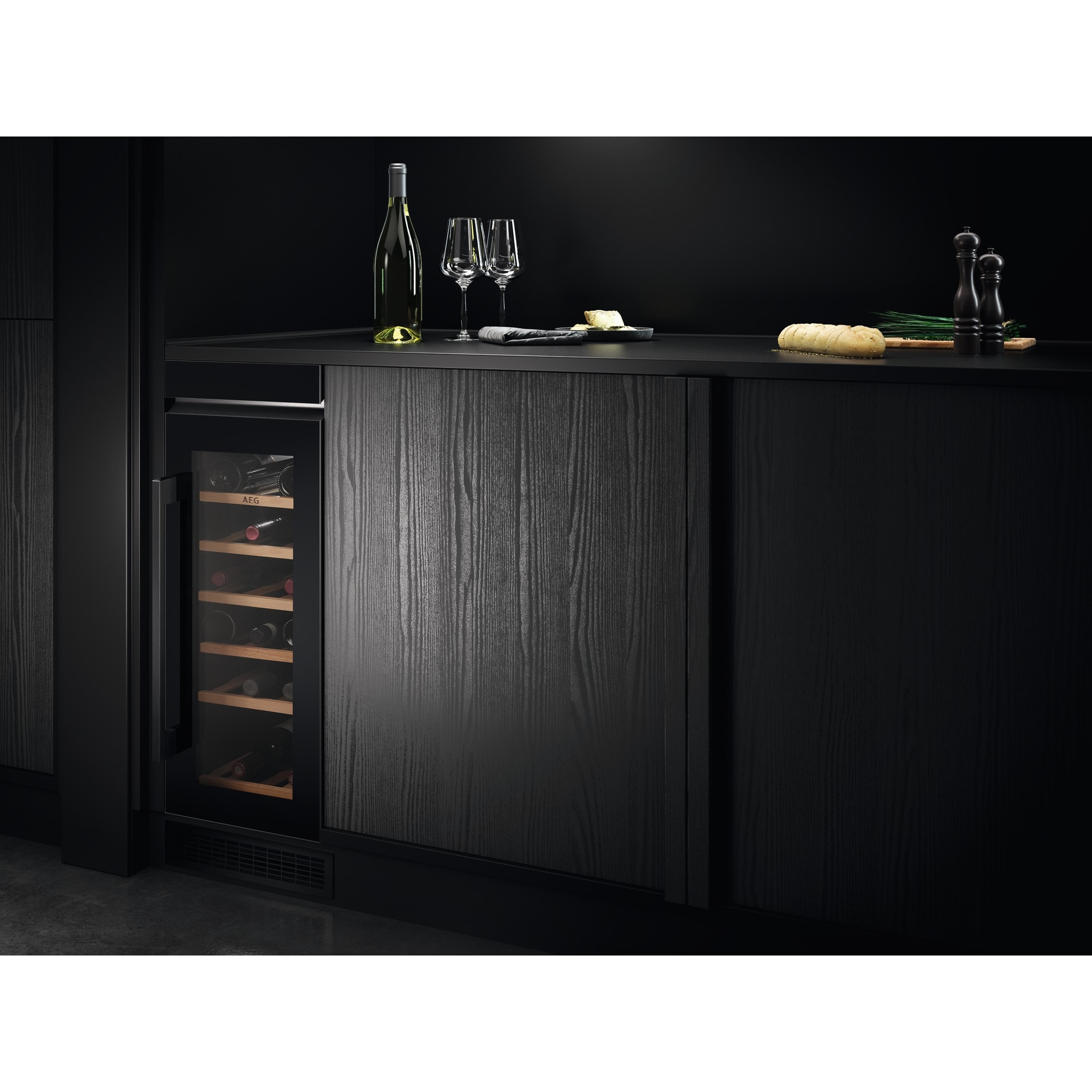AEG Mastery AWUS020B5B - Vinotéka